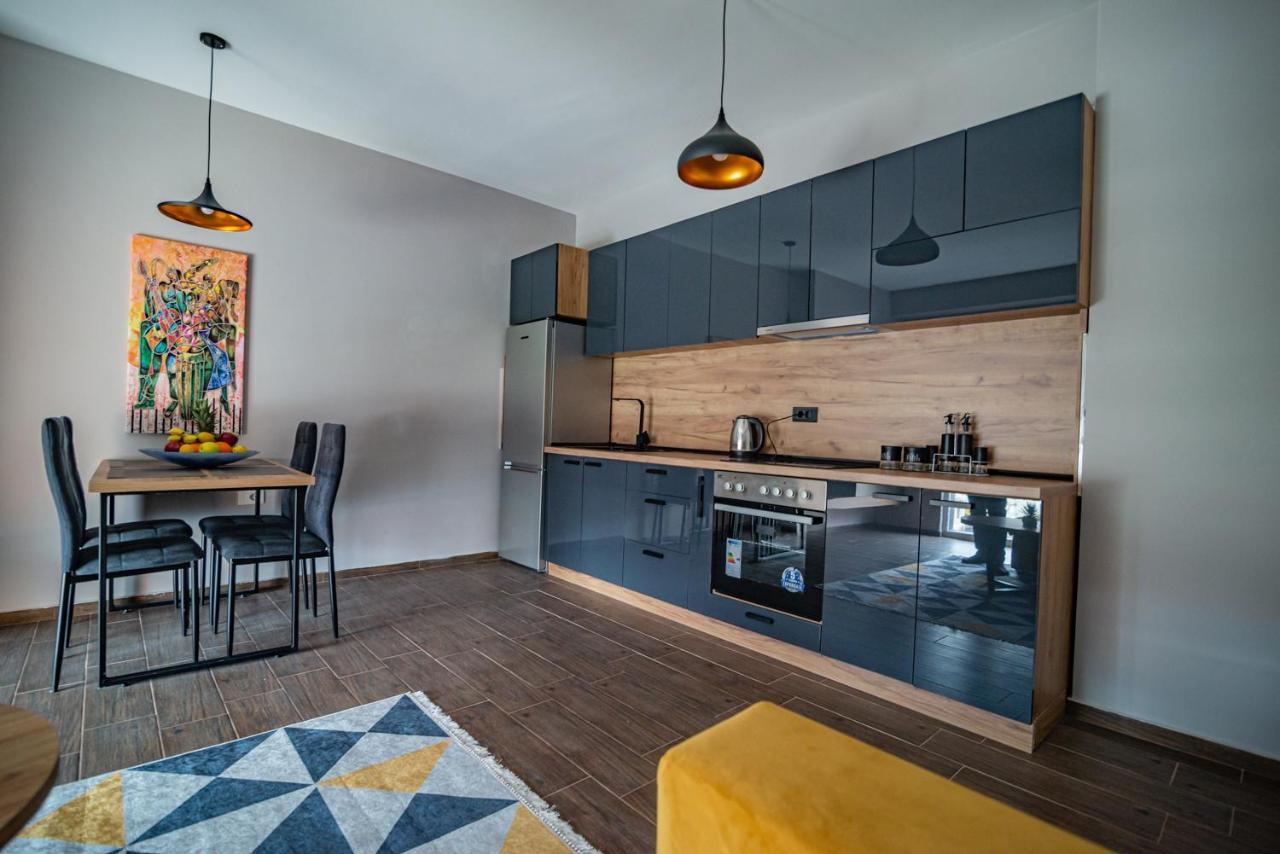 E&S Luxury Suite Apartments Охрид Екстериор снимка